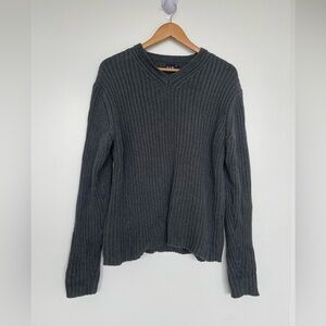 Gap charcoal v-neck sweater